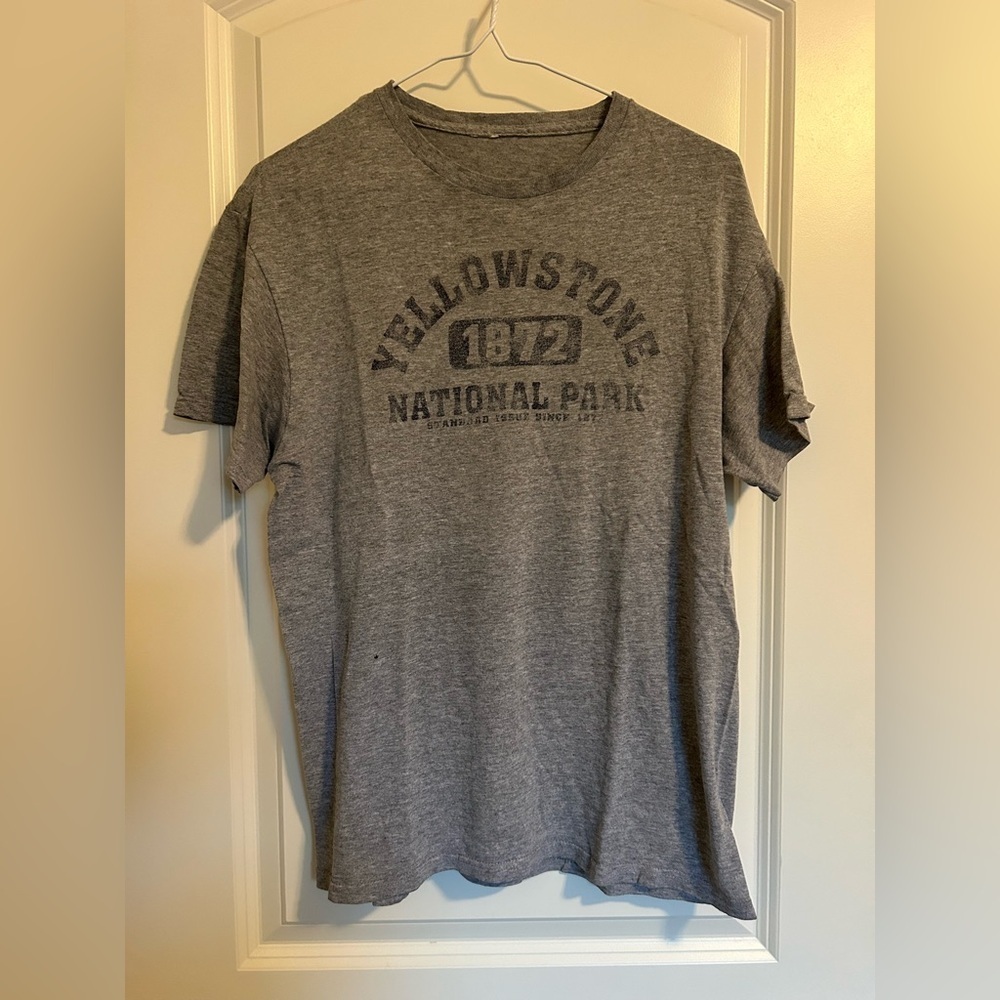 Gray Yellowstone National Park Short Sleeve Tee